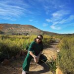 Aishwarya Sharma Bhatt Instagram - Hara Bhara Kabab 😂 Outfit: @pankhclothing Styling: @styling.your.soul #aishwaryasharma #khatrokekhiladi #khatronkekhiladi13 #intothewild #southafrica #nature