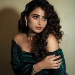 Aishwarya Sharma Bhatt Instagram - Let them talk Let them mock The path beckons You just walk ✌🏼 - Unknown Bye Bye #ghkkpm Styling by- @rimadidthat Assisted by- @tanmaymishrra Outfit- @houseofreeofficial Necklace set @adwitiyacollection Bracelet, rings @overrated92.5silver #aishwaryasharma #moveforward #staytuned