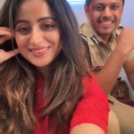 Aishwarya Sharma Bhatt Instagram - 🙈🙊🙉 #aishwaryasharma #neilbhatt #funnyreels #trendingreels #reelitfeelit #neilkiaish