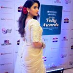 Aishwarya Sharma Bhatt Instagram - Virtuous and Fair, Royal and Gracious -William Shakespeare Wearing @womaste.ethnic Styled by @styling.your.soul PR @socialpinnaclepr #aishwaryasharma #royalvibes #girlinsaree #retroaesthetic #indianattire #saree #tellyawards2023