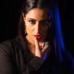 Aishwarya Sharma Bhatt Instagram - Ferocious 🖤 Styling & Concept: @styling.your.soul Outfit: @styleislandofficial Earpiece: @sejalcreation23 Shoot coordinated by: @socialpinnaclepr Captured by: @van_photography @_megapixelphotography Makeup by: @celebsmakeupbysejal Hair Artist: @furiya_artist Location: @ukiyostudio.in #aishwaryasharma #photoshoot #picturesoftheday #khatronkekhiladi #khatronkekhiladi13 #kkk13