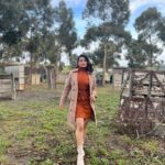 Aishwarya Sharma Bhatt Instagram - Just slay ❤️ @colorstv Outfit @ikichic_official Styled by @stylebysaachivj Team @sanzimehta777 @styledbynikinagda #aishwaryasharma #khatronkekhiladi #khatronkekhiladi13 #kkk13 #ootd #winterishere #southafrica