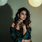 Aishwarya Sharma Bhatt Instagram - Let them talk Let them mock The path beckons You just walk ✌🏼 - Unknown Bye Bye #ghkkpm Styling by- @rimadidthat Assisted by- @tanmaymishrra Outfit- @houseofreeofficial Necklace set @adwitiyacollection Bracelet, rings @overrated92.5silver #aishwaryasharma #moveforward #staytuned