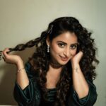 Aishwarya Sharma Bhatt Instagram - Let them talk Let them mock The path beckons You just walk ✌🏼 - Unknown Bye Bye #ghkkpm Styling by- @rimadidthat Assisted by- @tanmaymishrra Outfit- @houseofreeofficial Necklace set @adwitiyacollection Bracelet, rings @overrated92.5silver #aishwaryasharma #moveforward #staytuned