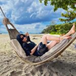 Aishwarya Sharma Bhatt Instagram - Pose eaise do ki 4 log puchein.. photo kisne khichi 🤣🤣 Outfit: @theactivestory.clothing Styling: @styling.your.soul #aishwaryasharma #neilbhatt neilkiaish #beach #krabi #thailanddiaries #honeymoonperiod #vacation # Amari Vogue Krabi