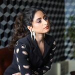 Aishwarya Sharma Bhatt Instagram - Retro Vibe ❤️ Styling by @rimadidthat Assisted by @tanyamishrra Outfitby @doorsdesign_ Jewellery @goldenbyree #aishwaryasharma #throwback #oldphotoshoot #retrovibes #vintagelook #hairmakeuponpoint
