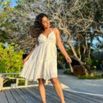 Aishwarya Sharma Bhatt Instagram - Golden Hour Glow ☀️ Outfit: @coordinate.in Styling: @styling.your.soul Assisted by: @stylefile.bykrisha #aishwaryasharma #maldives #maldivianglow #ootd