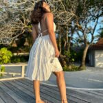 Aishwarya Sharma Bhatt Instagram - Golden Hour Glow ☀️ Outfit: @coordinate.in Styling: @styling.your.soul Assisted by: @stylefile.bykrisha #aishwaryasharma #maldives #maldivianglow #ootd