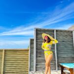 Aishwarya Sharma Bhatt Instagram – Tropic Like it’s HOT 🏝️🌊👙

Wearing: @fxmlondonofficial
PR: @dinky_nirh

#aishwaryasharma #maldives #honeymoon #paradise #tropicalwear #ootd #
