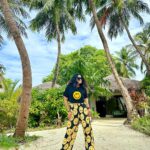 Aishwarya Sharma Bhatt Instagram - Dil bole #maldives 🏝️🐚🏖️🌊 @travelwithjourneylabel @velassarumaldives #VelassaruMaldives #LuxuryUndressed #SmallLuxuryHotels #JourneyLabel #TravelWithJourneyLabel #YouAreSpecial #ThinkHolidayThinkJourneyLabel #LuxuryHoliday #maldives VELASSARU MALDIVES