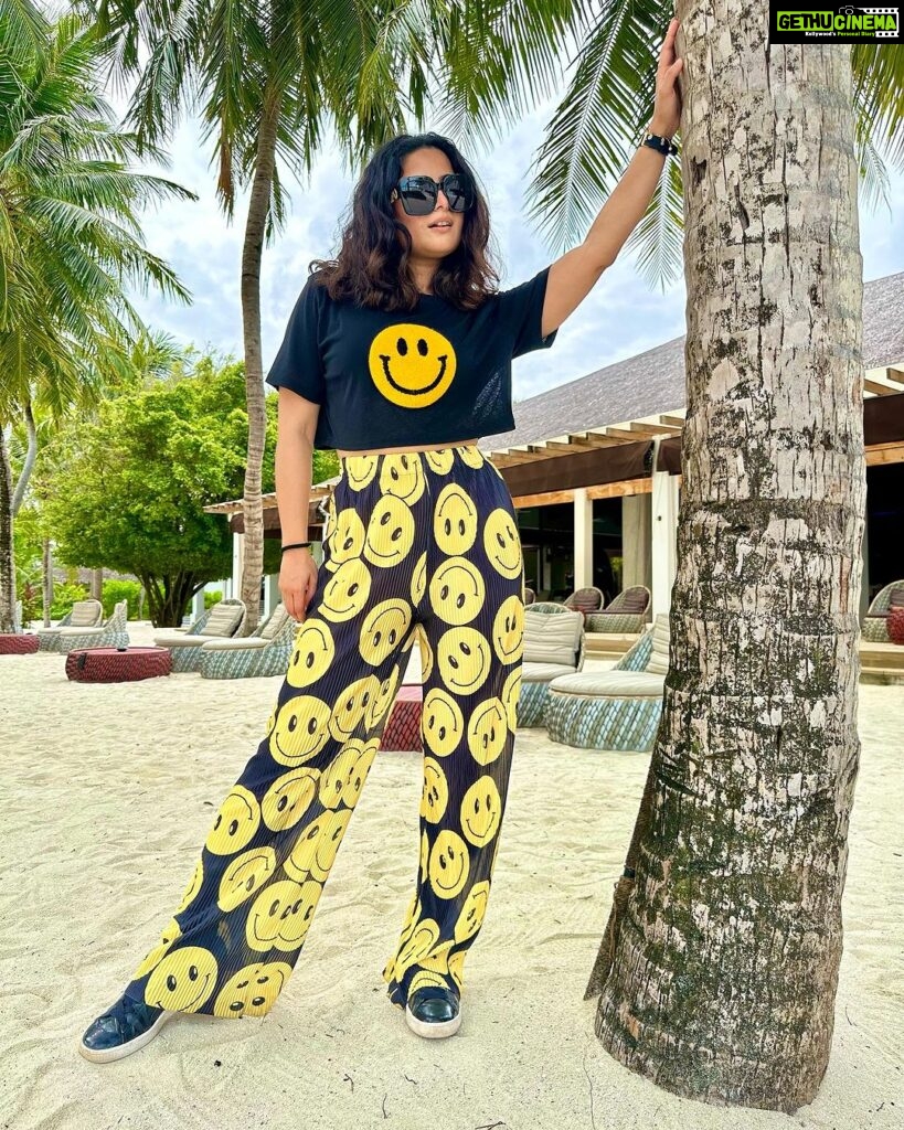 Aishwarya Sharma Bhatt Instagram - Dil bole #maldives 🏝🐚🏖🌊 @travelwithjourneylabel @velassarumaldives #VelassaruMaldives #LuxuryUndressed #SmallLuxuryHotels #JourneyLabel #TravelWithJourneyLabel #YouAreSpecial #ThinkHolidayThinkJourneyLabel #LuxuryHoliday #maldives VELASSARU MALDIVES