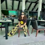 Aishwarya Sharma Bhatt Instagram - Dil bole #maldives 🏝️🐚🏖️🌊 @travelwithjourneylabel @velassarumaldives #VelassaruMaldives #LuxuryUndressed #SmallLuxuryHotels #JourneyLabel #TravelWithJourneyLabel #YouAreSpecial #ThinkHolidayThinkJourneyLabel #LuxuryHoliday #maldives VELASSARU MALDIVES