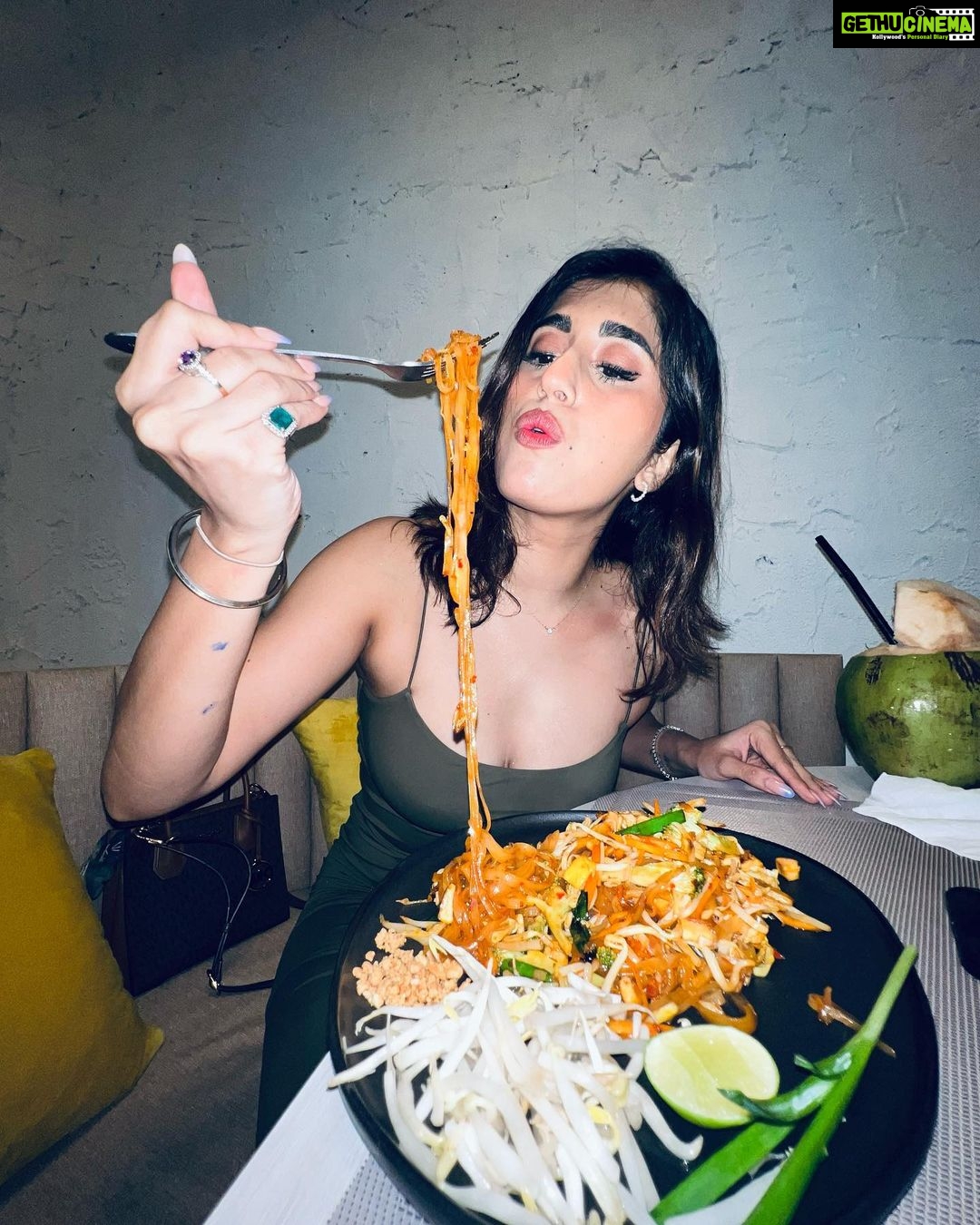 Akasa Instagram - Kang saab de golden words π€πΌ β’ β’ β’ β’ β’ β’ β’ β’ β’ β’ β’ β’ β’ β’ #akasa #akasasingh #akasasing #akasakebesties #akasians #trending #love #fyp #explore #fashion #ootd #femininegoddess #trendingreels #naagin #shringaar #biggboss #thick #punjaban #trendingsongs #food #travel #phuket# Phuket, Thailand