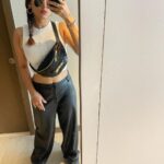 Akasa Instagram - i like clothes. #dump • • • • • • • • #akasa #akasasingh #akasasing #akasakebesties #akasians #trending #love #fyp #explore #fashion #ootd #femininegoddess #trendingreels #naagin #shringaar #biggboss #thick #punjaban #trendingsongs #selfies #outfit #mirrorselfie