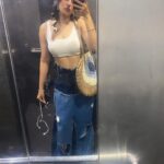 Akasa Instagram - i like clothes. #dump • • • • • • • • #akasa #akasasingh #akasasing #akasakebesties #akasians #trending #love #fyp #explore #fashion #ootd #femininegoddess #trendingreels #naagin #shringaar #biggboss #thick #punjaban #trendingsongs #selfies #outfit #mirrorselfie