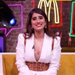 Akasa Instagram - What will she choose? 🤔 Find out Akasa's personal choices as she choose between 'This' or 'That! Only on McDonald’s i’m lovin’ it LIVE with @mtvindia . . . #ImLovinIt #McDonaldsImLovinitLiveWithMTV #McDonaldsMusic #ImLovinitlive #MTVMusic #MTVIndia #Mcdonalds #AkasaSingh #Akasa #Collab