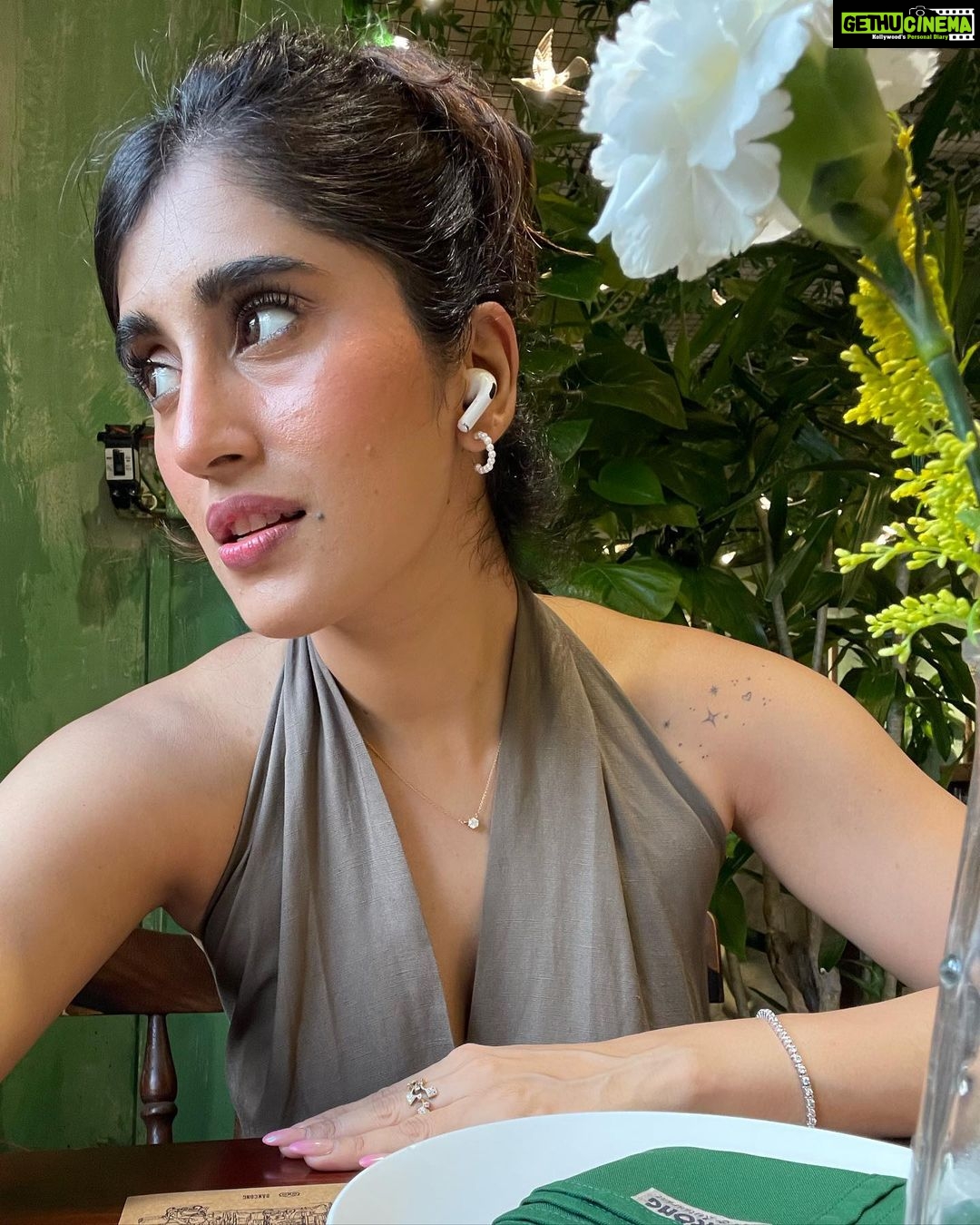 Akasa Instagram - kaafi coffee ho gayi in Hanoi π β’ β’ @goldcoastfilmsofficial β’ β’ β’ β’ β’ β’ β’ β’ β’ β’ β’ β’ β’ β’ β’ β’ β’ β’ β’ β’ β’ β’ β’ β’ β’ β’ #akasa #akasasingh #akasasing #akasakebesties #akasians #trending #love #fyp #explore #fashion #ootd #femininegoddess #trendingreels #naagin #shringaar #biggboss #thick #punjaban #travel #vietnam #hanoi #cafe #coffee Hanoi, Vietnam