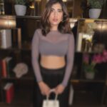 Akasa Instagram - last slide hi jindgi hai • 📸: @aasa.sing • • • • • • • • • • • • • • • #akasa #akasasingh #akasasing #akasakebesties #akasians #trending #love #fyp #explore #fashion #ootd #femininegoddess #trendingreels #naagin #shringaar #biggboss #thick #punjaban #trendingsongs