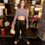 Akasa Instagram - last slide hi jindgi hai • 📸: @aasa.sing • • • • • • • • • • • • • • • #akasa #akasasingh #akasasing #akasakebesties #akasians #trending #love #fyp #explore #fashion #ootd #femininegoddess #trendingreels #naagin #shringaar #biggboss #thick #punjaban #trendingsongs