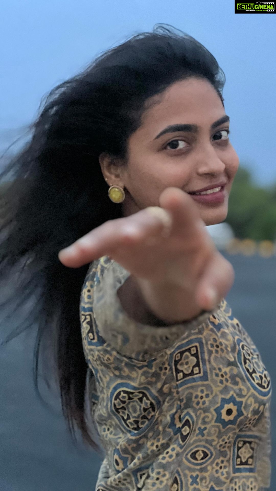 Alekhya Harika - 215.4K Likes - danced with lots of joy and Happiness 🧡💃
Thanks to each everyone… for liking this song and your support means a-lot…. Can’t ask for anything more 🤩
#vellake
#trendingreels #trend #reelitfeelit #vellake
