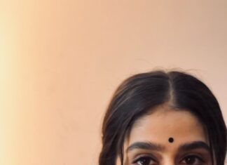 Anaswara Rajan Instagram - Wrapped in femininity 🪷🌙 @rizwan_themakeupboy 🫶🏽