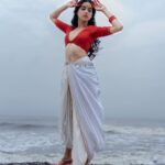 Anaswara Rajan Instagram – औरत 

Concept & DOP : @a_isography
MUA: @ashif_marakkar 
Costume: @jaankibridalcouture