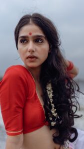 Anaswara Rajan Instagram - औरत . . Concept & DOP : @a_isography MUA: @ashif_marakkar Costume: @jaankibridalcouture