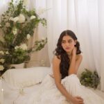 Anaswara Rajan Instagram - 🦢 Photography: @yaami____ Mua&Hair: @rizwan_themakeupboy Costume&Styling: @ms__athira @natalee_boutique Decor: @__happy__events Location: @tinyturtle.media Assisted by: @___c__a__t__