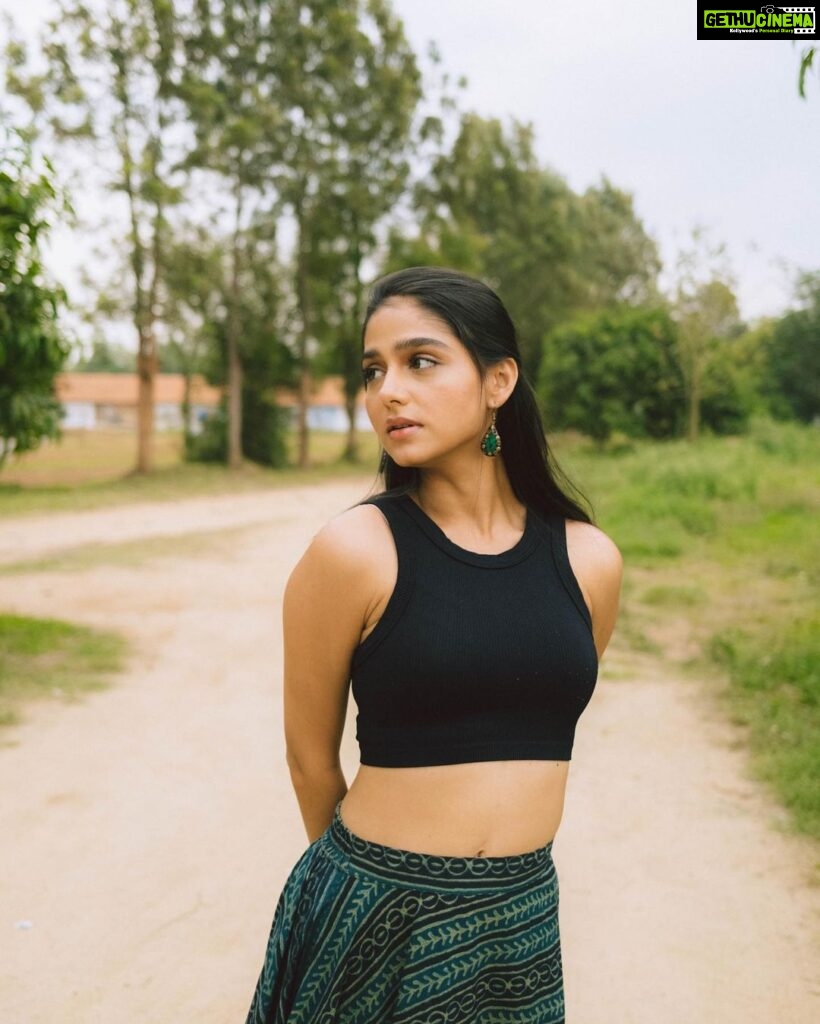 Anaswara Rajan Instagram - Lost in her daydreams 💫🤍