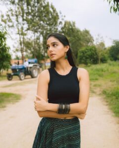Anaswara Rajan Instagram - Lost in her daydreams 💫🤍