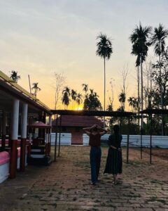 Anaswara Rajan Instagram - POV: you missed theyyam season🥹🥲
A visit to my home town 🫶🏽
#hometown
