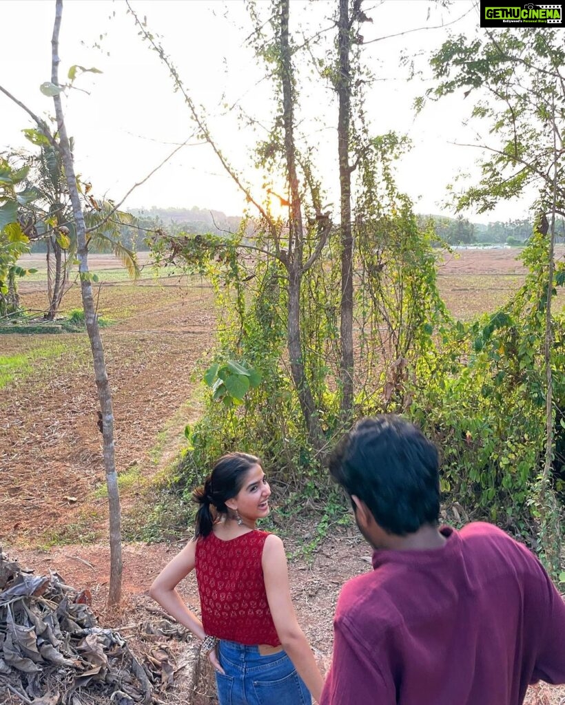 Anaswara Rajan Instagram - POV: you missed theyyam season🥹🥲 A visit to my home town 🫶🏽 #hometown