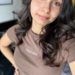 Andrea Jeremiah Instagram - Less is more 🧸 #mondaymood #selfie