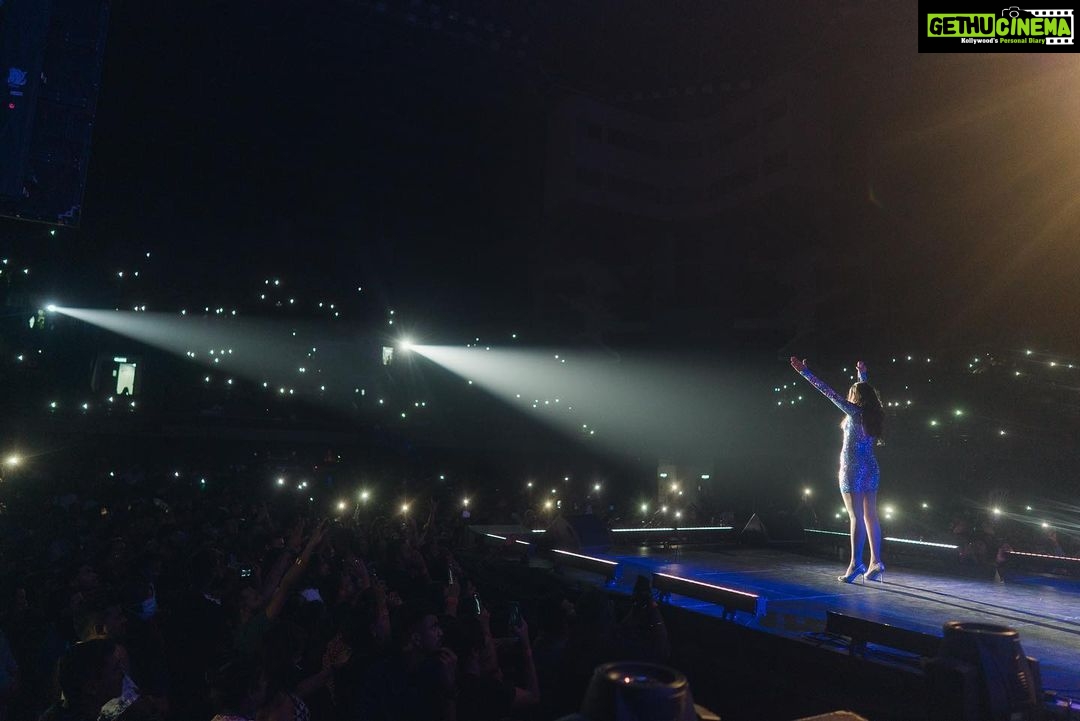 Andrea Jeremiah Instagram - Shooting Andy live in KL @therealandreajeremiah #andreajeremiah #andreajeremiahlive Kuala Lumpur, Malaysia
