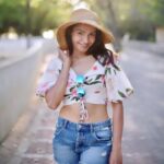 Andrea Jeremiah Instagram - Sunday vibes 🌸☀️👒