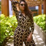 Andrea Jeremiah Instagram - Batik X Bali 😎😎😎 📸 @as_baliphotography #batik #batikmodern #bali #indonesia #solo #travel #gtholidays