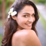 Andrea Jeremiah Instagram – Peek-a-Bali 🌸🤪🌸 

@gtholidays.in 

📸 @as_baliphotography 

#bali #indonesia #solo #travel #globetrotter #travelgram #gtholidays