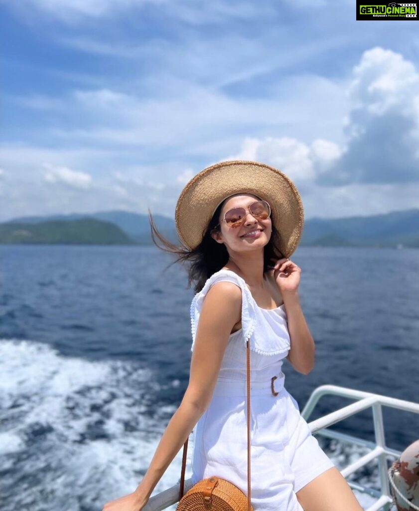 Andrea Jeremiah Instagram - On a 🛳️ Pic 1,2 or 3 ??? @gtholidays.in 📸 @as_baliphotography #gtholidays #bali #cruise #gilliislands #indonesia #solotravel #globetrotter #travelgram #shotoniphone
