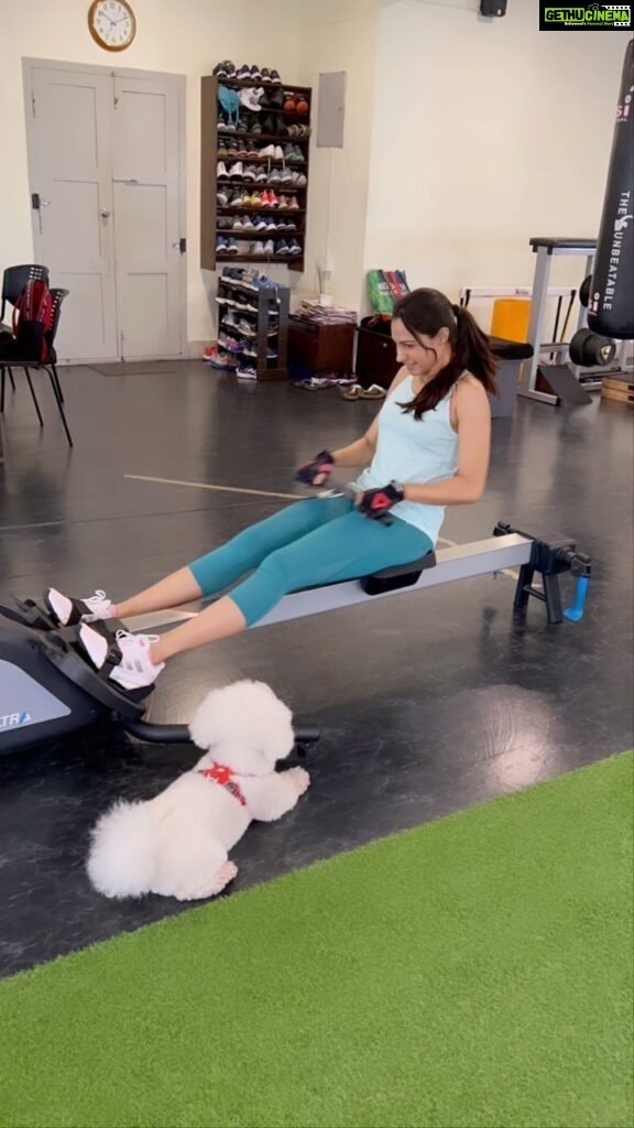 Andrea Jeremiah Instagram - It’s #takeyourdogtoworkday 🐶🐶🐶 #mondaymotivation with my main squeeze @jonsnow.bichon 💕 Thanks @thetraininglab.in for being nice about this 😀😀😀 #reels #reelsinstagram #dogsofinstagram