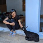 Andrea Jeremiah Instagram - Conversations with a 🐐 #thefarmlife