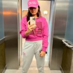 Andrea Jeremiah Instagram - Series of mirror selfies… which one do you like ???