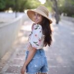 Andrea Jeremiah Instagram - Sunday vibes 🌸☀️👒