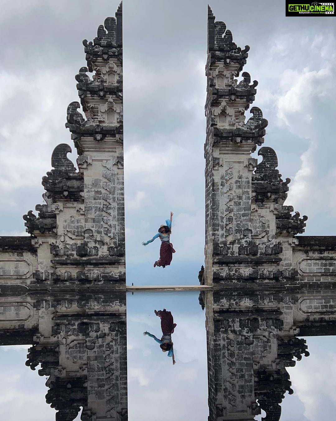 Andrea Jeremiah Instagram - Waited 3 hours to take a pic here(anyone who knows me knows how much I hate waiting)πππ But hey, itβs #lempuyangtemple & my first ever trip to #bali so #totallyworthit ππ»ππ»ππ» Thank you @gtholidays.in for finally getting me here despite my many cancellations πππ #2023 is off to a good start π₯ #gtholidays #solotravel #globetrotter #indonesia #ubud #travel #shotoniphone Lempuyang Temple, Bali, Indonesia