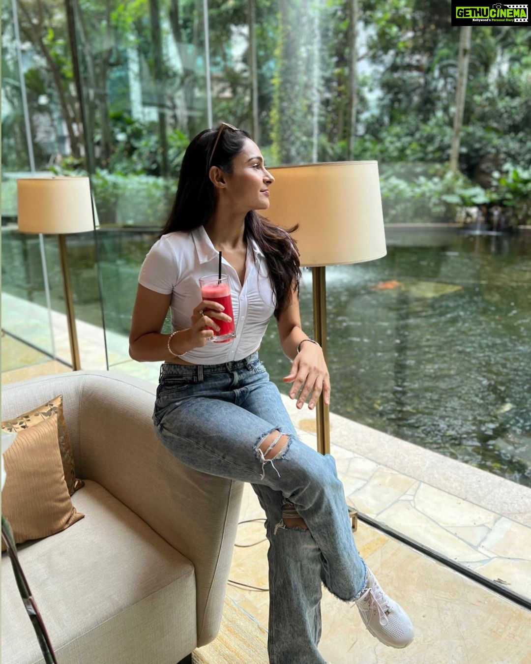 Andrea Jeremiah Instagram - Hello #malaysia 🙋🏻♀️