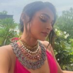 Andrea Jeremiah Instagram - 💚💖🖤 #throwback to a superfun #photoshoot for @she_india with my faves @soondah_wamu @chaitanyarao_official @prakatwork @sharmilahairstylist #outtakes #shotoniphone #tbt #throwbackthursday