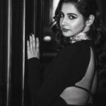 Angana Roy Instagram - Let's meet for the first time again, you say hello and I say ____ Styled by @hittingfashion Makeup and hair by @sumitdas1095 Photographed by @sahil_paswan_2646_ #sunday #blackandwhite #bnwsouls #blacklove #retroaesthetic #retroglam #eyemakeup #lookoftheday #postoftheday #sundayvibes #monochrome #lovefromA