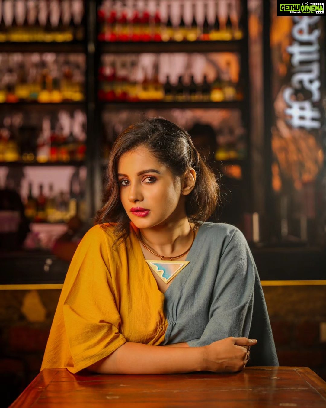Angana Roy Instagram - All of me changed like midnight rain @journoby_profession @bijaya_datta @_lastnameroy_ @eisamay.digital @navinmakeupartist @canteenpubandgrub @susmi_kundu #saturday #postoftheday #fashionshoot #photoshoot #eisamay #dressup #saturdaymood #songoftheday #lookbook #anganaroy Canteen Pub & Grub