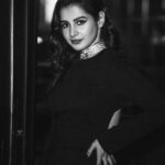 Angana Roy Instagram - Let's meet for the first time again, you say hello and I say ____ Styled by @hittingfashion Makeup and hair by @sumitdas1095 Photographed by @sahil_paswan_2646_ #sunday #blackandwhite #bnwsouls #blacklove #retroaesthetic #retroglam #eyemakeup #lookoftheday #postoftheday #sundayvibes #monochrome #lovefromA