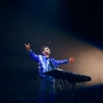 Anirudh Ravichander Instagram - USA, in one week, we go crazy 🥳🥳🥳 @kashpatelproductions @shribalajientertainment @rapportglobalevents