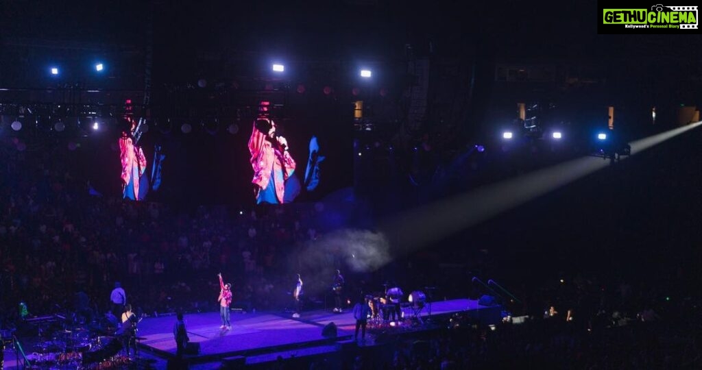 Anirudh Ravichander Instagram - Oakland, what power and energy to seal the USA tour 🙏🏻💥 Thank you @rp3825 for making us relive the whole tour through your lens 🤗 Oakland Arena